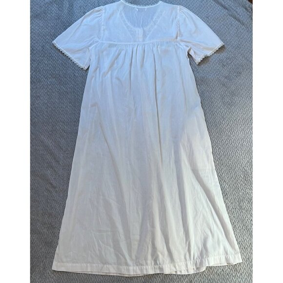 Vintage Vanity Fair Ivory Lace Floral Embroidered Nightgown Size Small - Picture 11 of 13